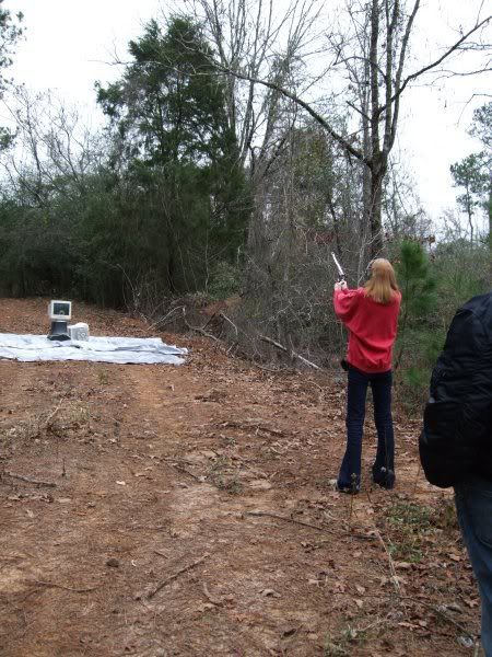 rachelshoots44mag.jpg