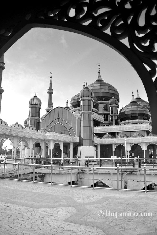 Masjid Kristal Taman Tamadun Islam
