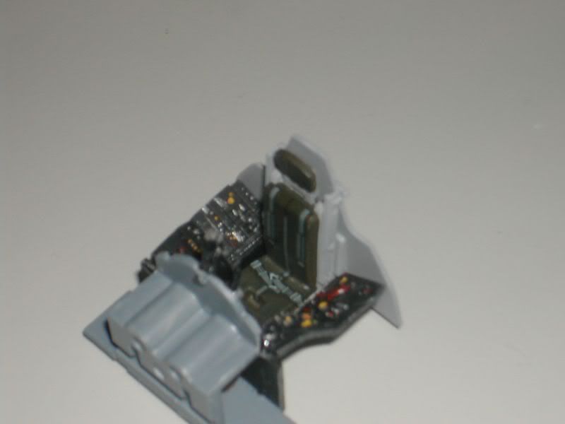 Cockpit02.jpg