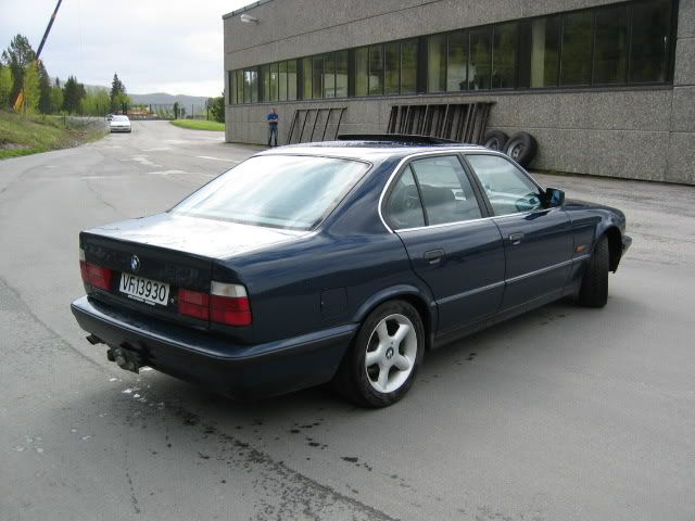 bmw520.jpg