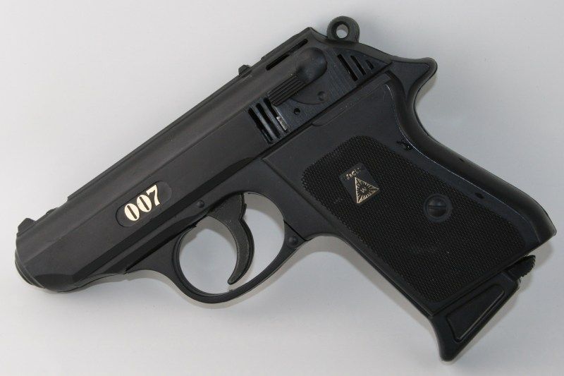 Walther_PPK_BOND.jpg