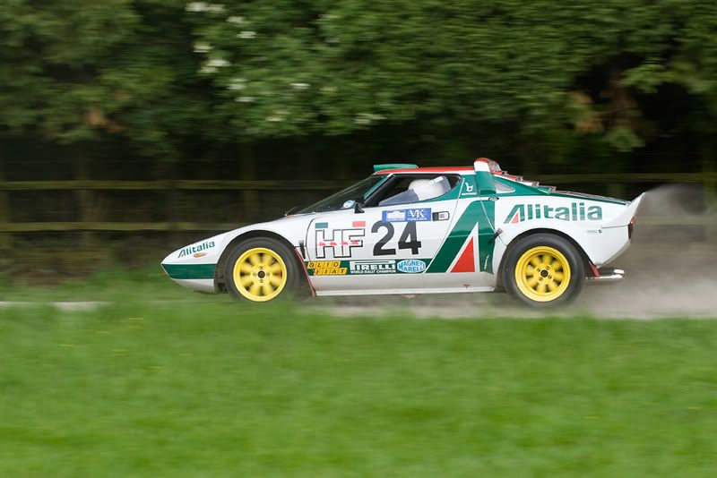IMAGE: http://i39.photobucket.com/albums/e180/craigo1/chatsworth%20rally%20show%202008/24stratosAlitalia.jpg