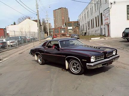1975_Pontiac_LeMans.jpg