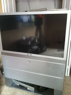 42\" Samsung HDTV monitor 1080i and stand