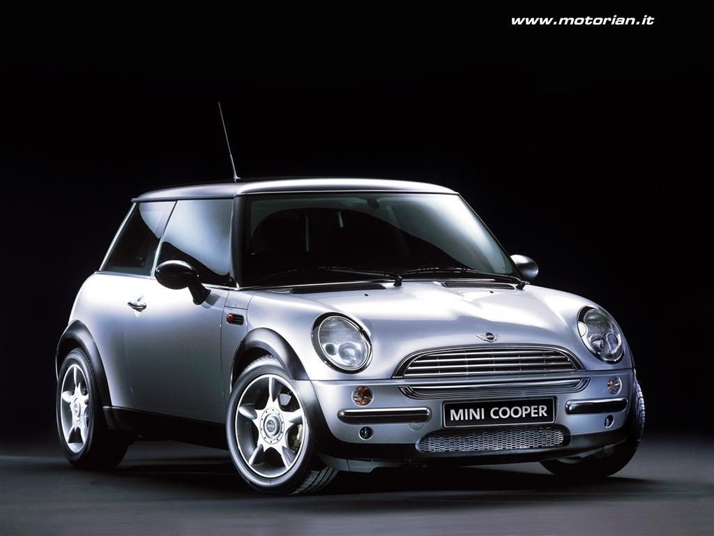 SilverMINICooper_1024x768.jpg
